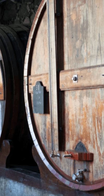 Cos’è l'affinamento del vino e come cambia il gusto